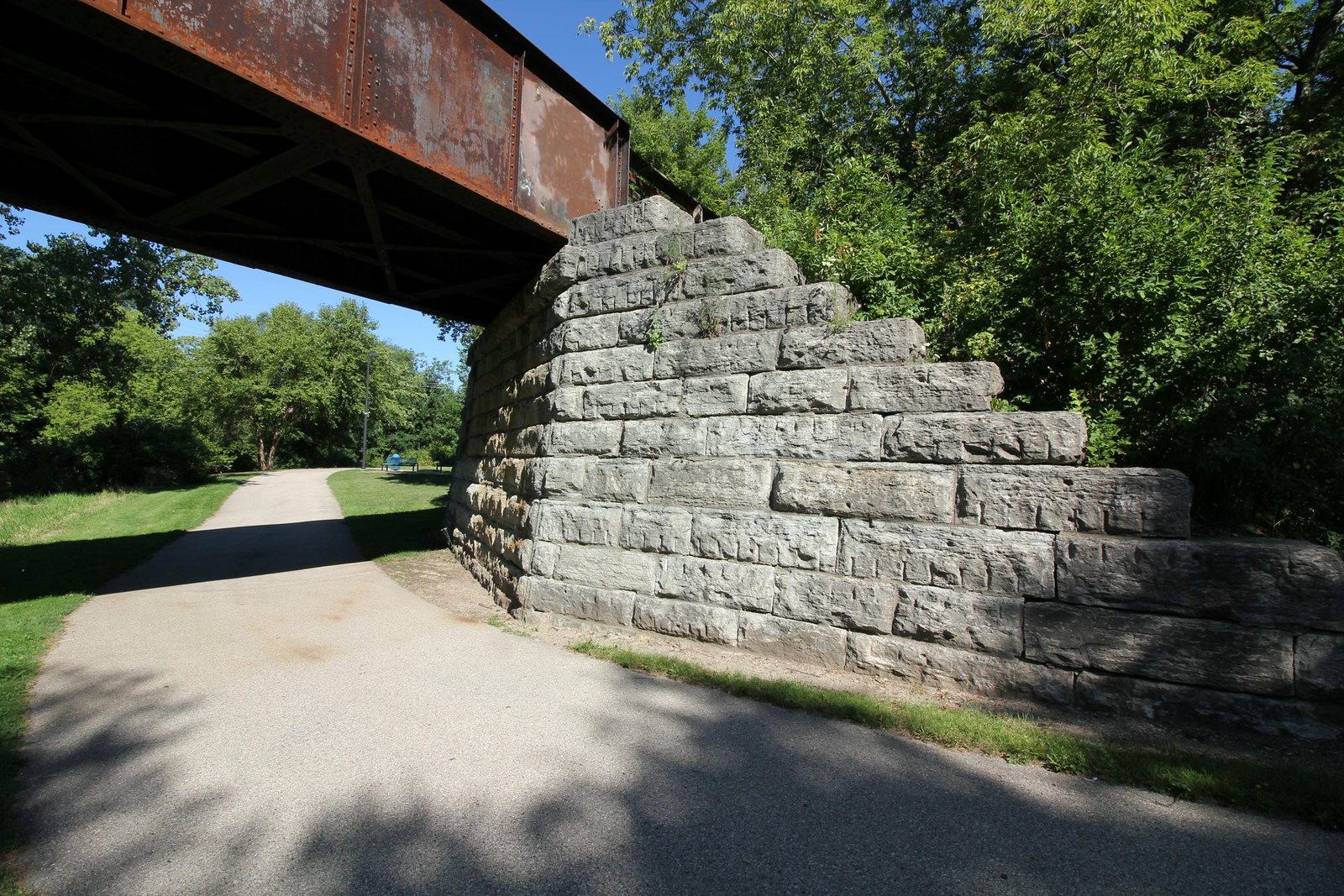 North abutment
